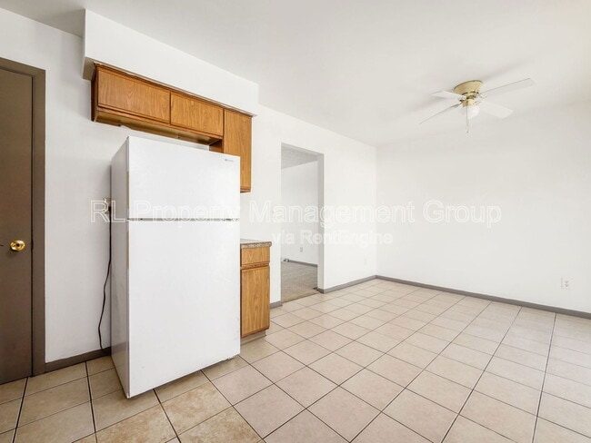 Building Photo - 464 Goshen Ct