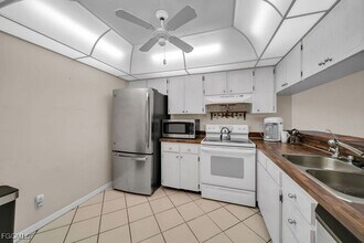 Building Photo - 3490 N Key Dr
