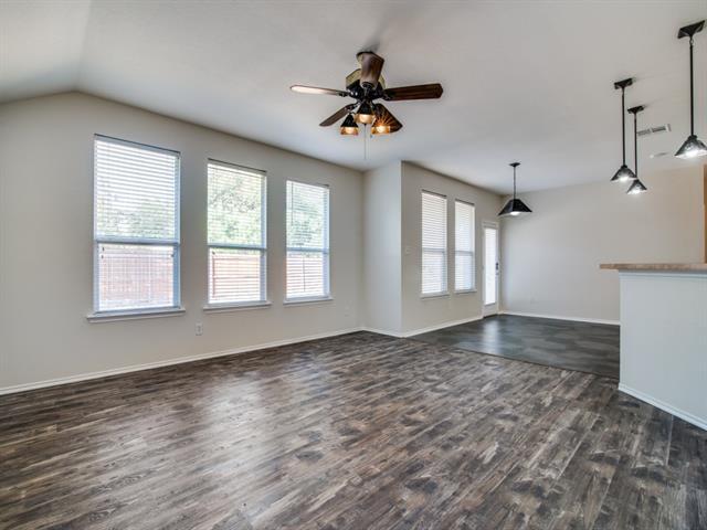 Building Photo - 621 Silverleaf Ct