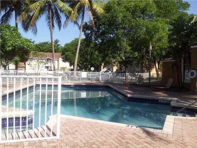 Building Photo - 8059 SW 21st Ct