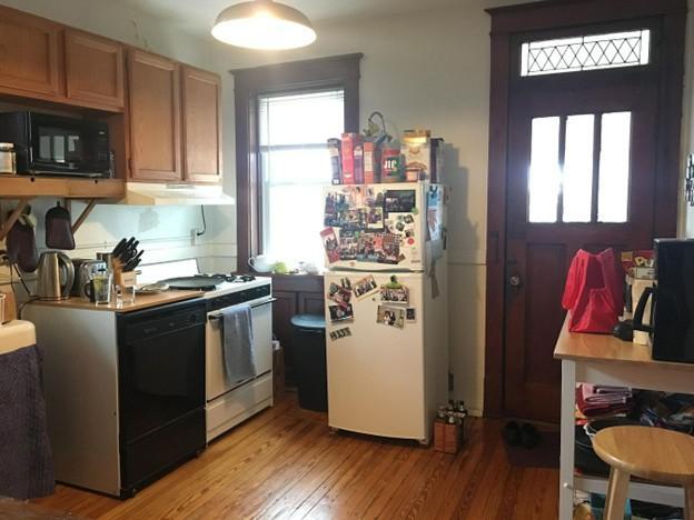 Building Photo - 1042 Art Hill Pl