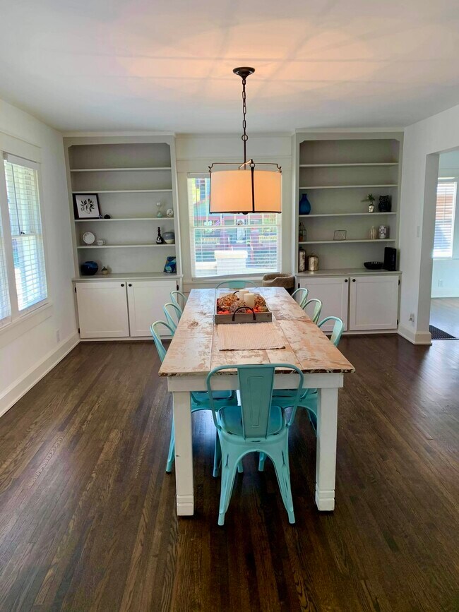 Dining Room - 803 E 1st St