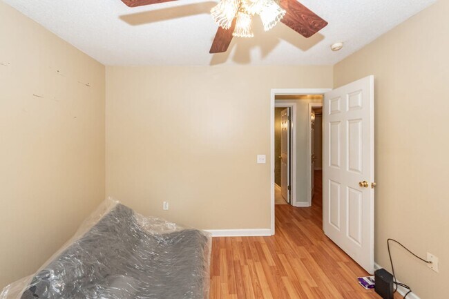 Building Photo - 3347 Walter Dr