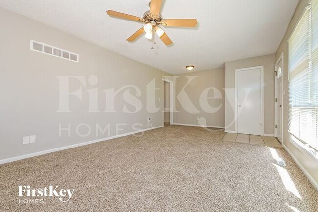 Building Photo - 5816 Lane Ave