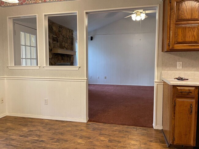 Building Photo - 3/2/2 Grapevine-Colleyville ISD