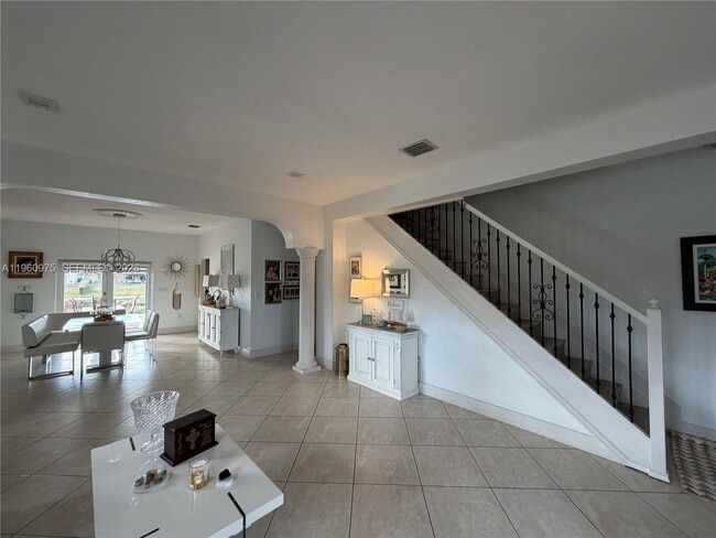 Building Photo - 6762 SW 157th Ct