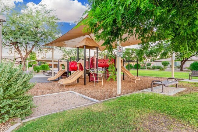 Building Photo - 6502 S Adobe Dr
