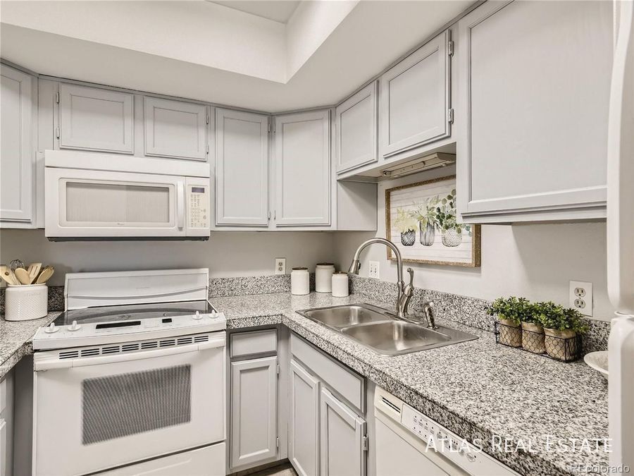 Building Photo - 12095 W Chenango Dr