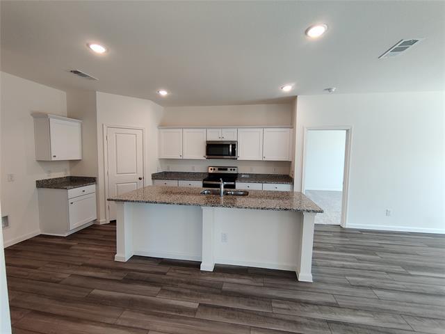 Building Photo - 10356 Holy Cross Ln