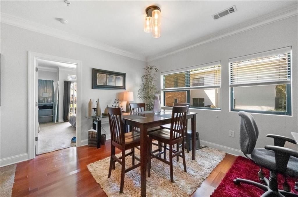 Building Photo - 2230 Cheshire Bridge Rd NE