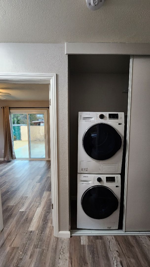 Building Photo - Beautiful 4 Bedroom 2 Bath Home Centrally Located in Vallejo