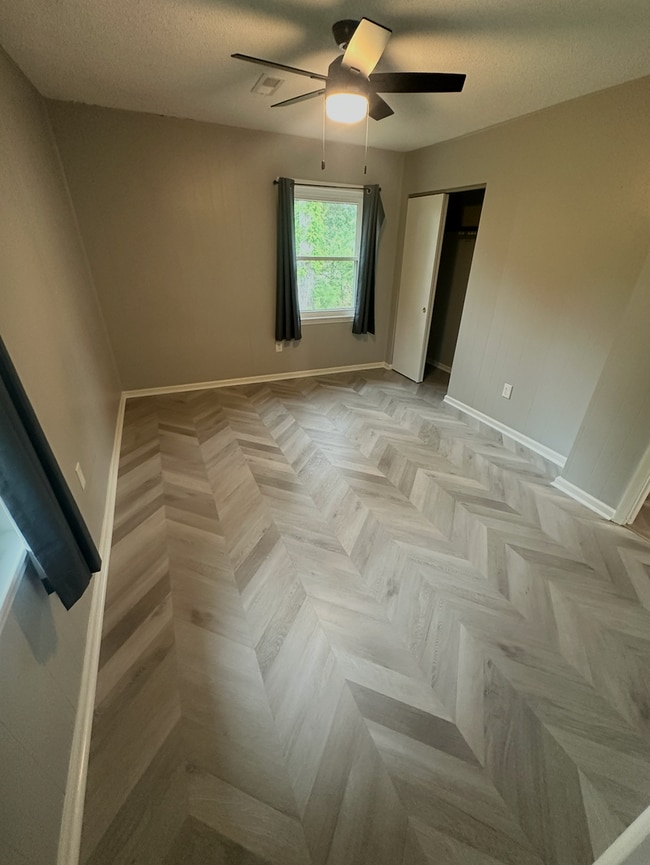 Building Photo - 3 Bed 2 Bath - Florence, AL (