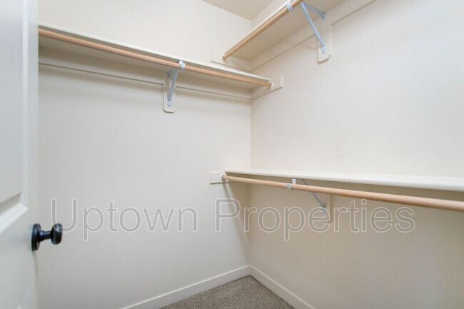 Building Photo - 7894 NE Miriam Way