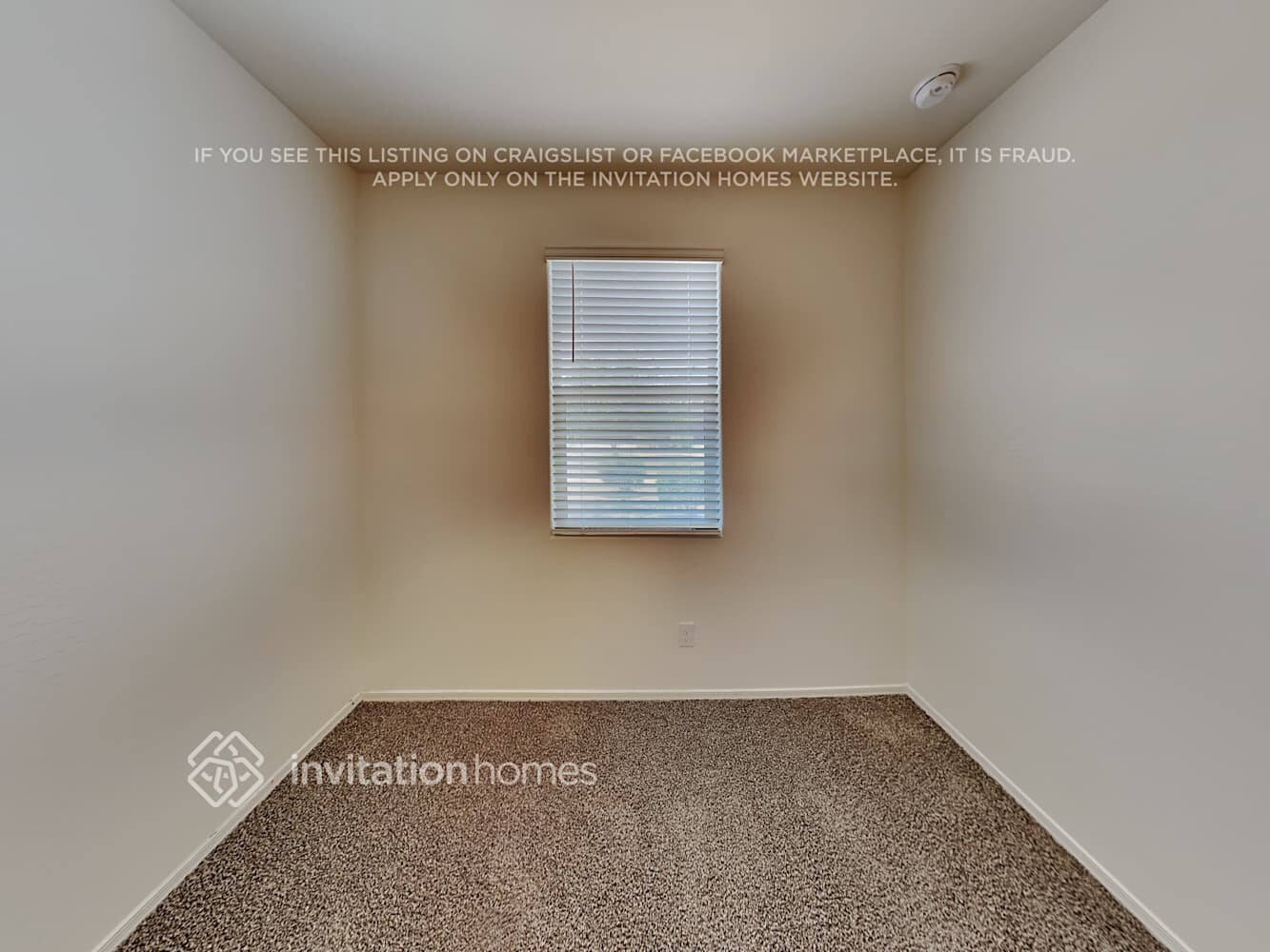 Building Photo - 37746 W Capri Ave