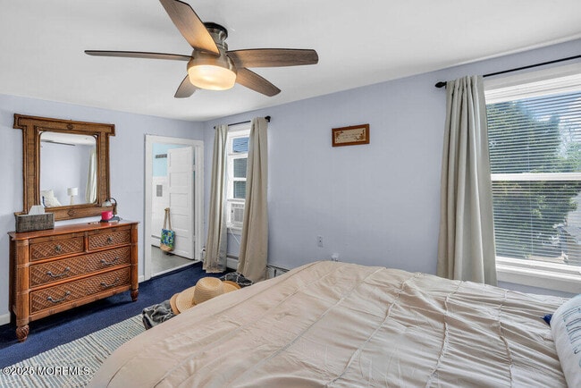 Building Photo - 608 Lareine Ave