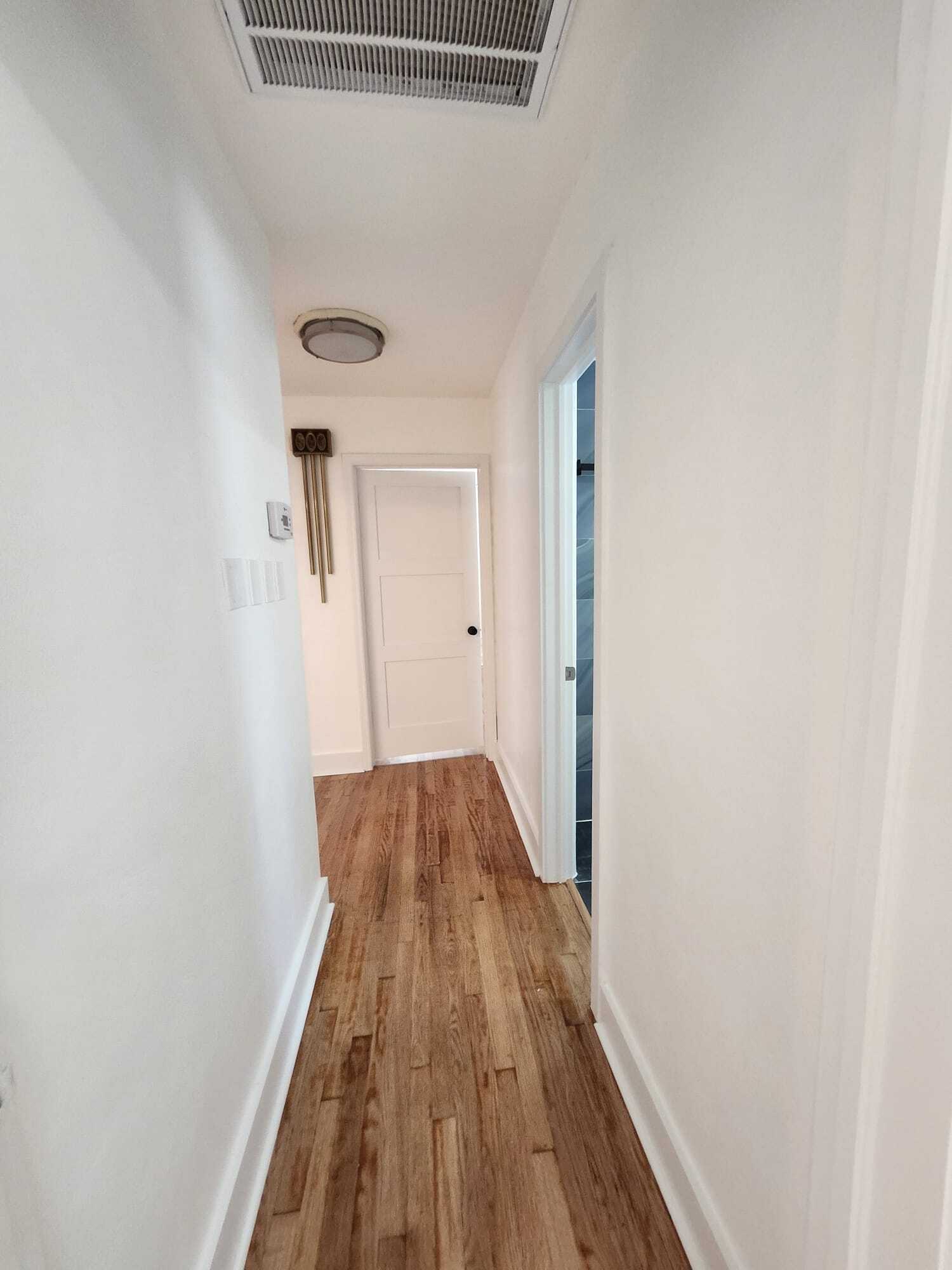 Building Photo - 537 S Clayton Ave