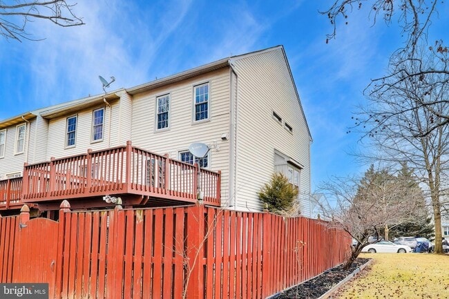 Building Photo - 14100 Oakpointe Dr