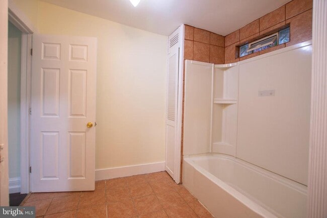 Building Photo - 2043 Gerritt St