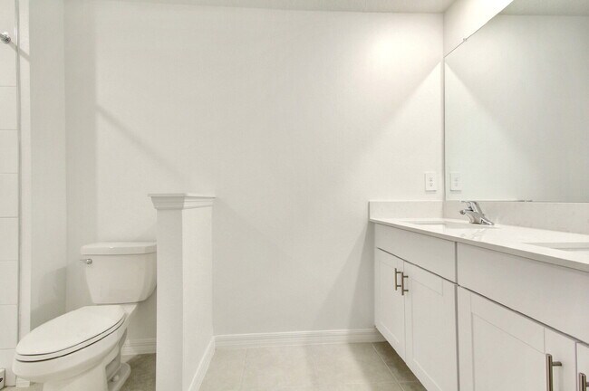 Building Photo - Lagoon Living