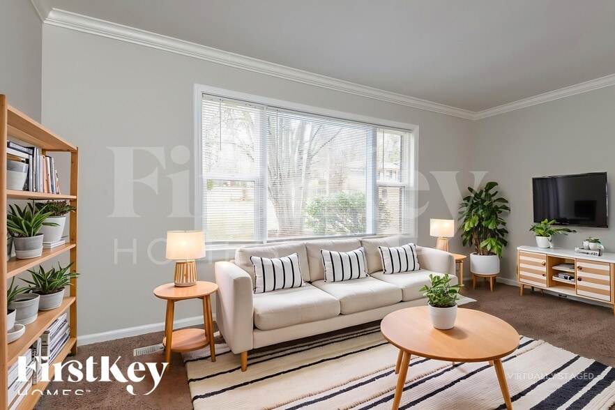 Building Photo - 212 Sam Pate Dr