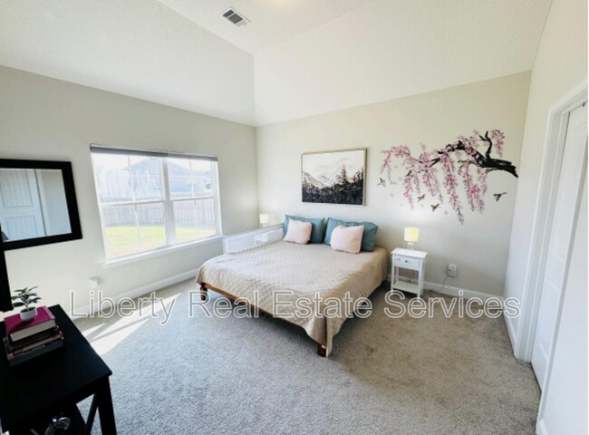 Building Photo - 342 Mcclelland Lp NE