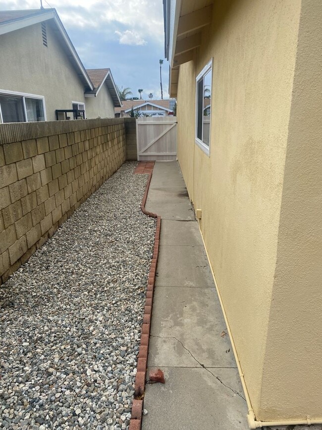 Building Photo - Harbor City- Single Family Home