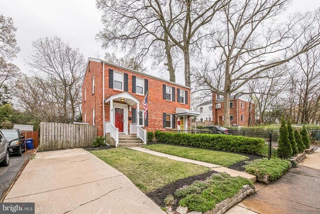 Building Photo - 5809 Mt Vernon Dr