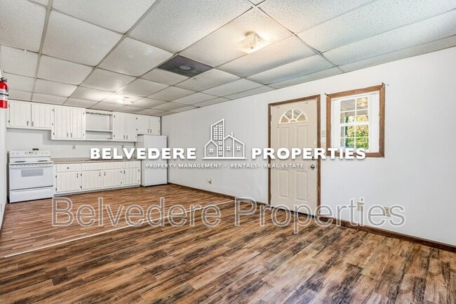 Building Photo - 1210 Valley View St