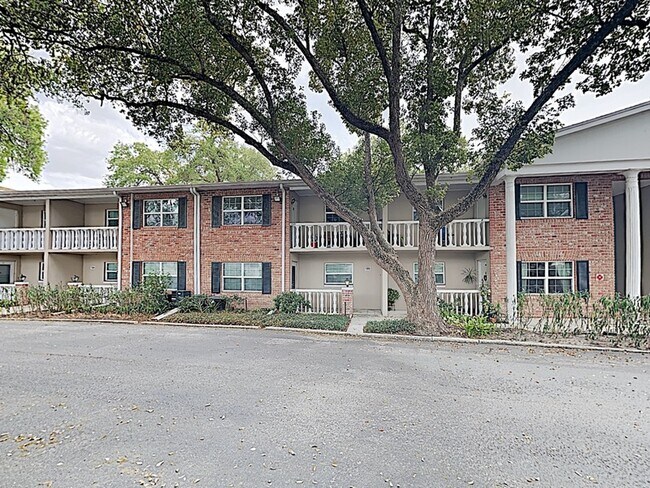 Primary Photo - 2500 Lee Rd