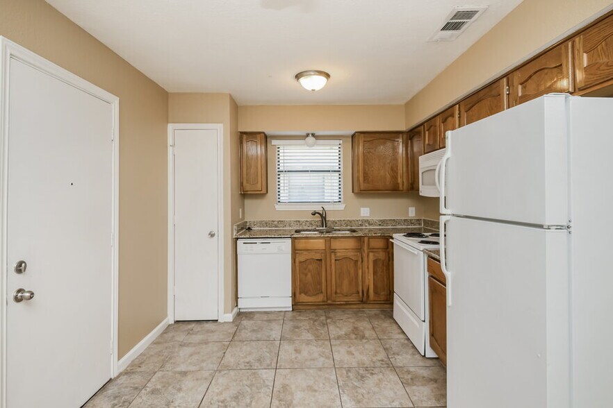 Building Photo - 224 N Bugle Dr