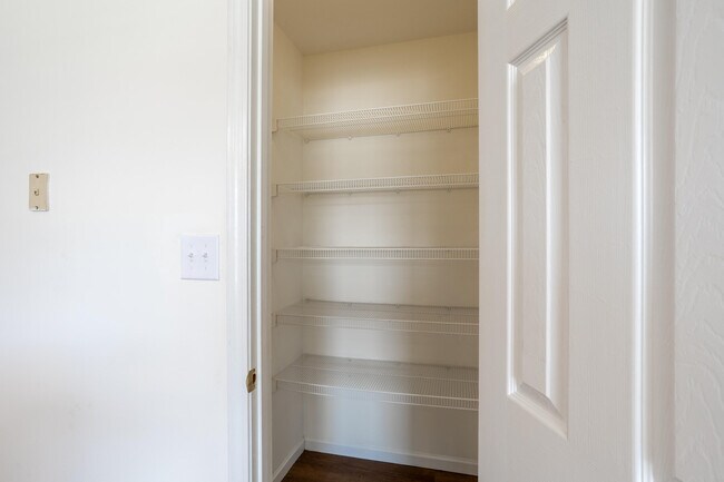 Building Photo - 5003 Roscoe Rdg