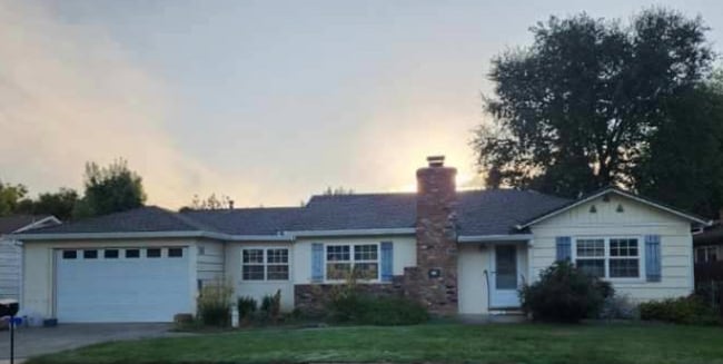 Primary Photo - 25 Mary Ln