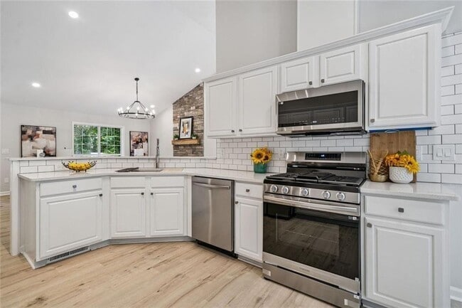 Building Photo - 3840 Pilgrim Mill Rd