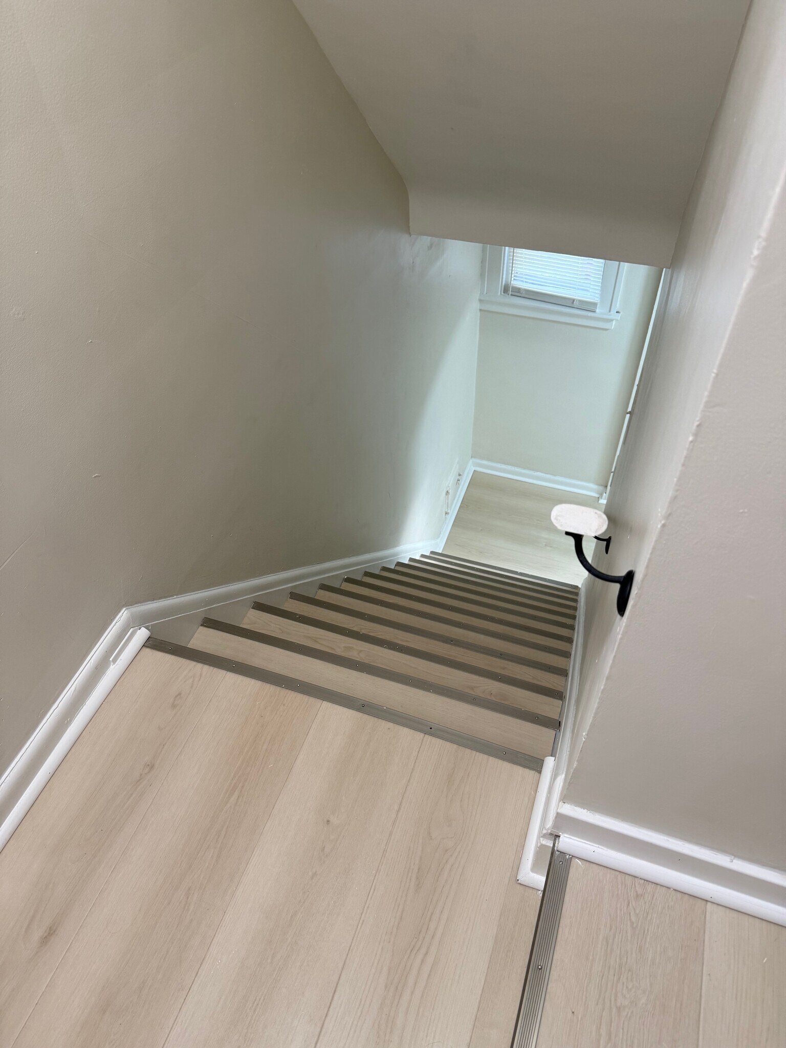 Building Photo - 5075 Somerset Ave