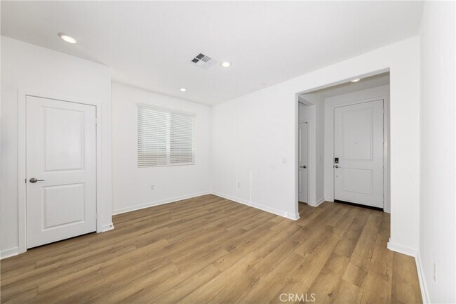 Building Photo - 1878 Sequoia Pl