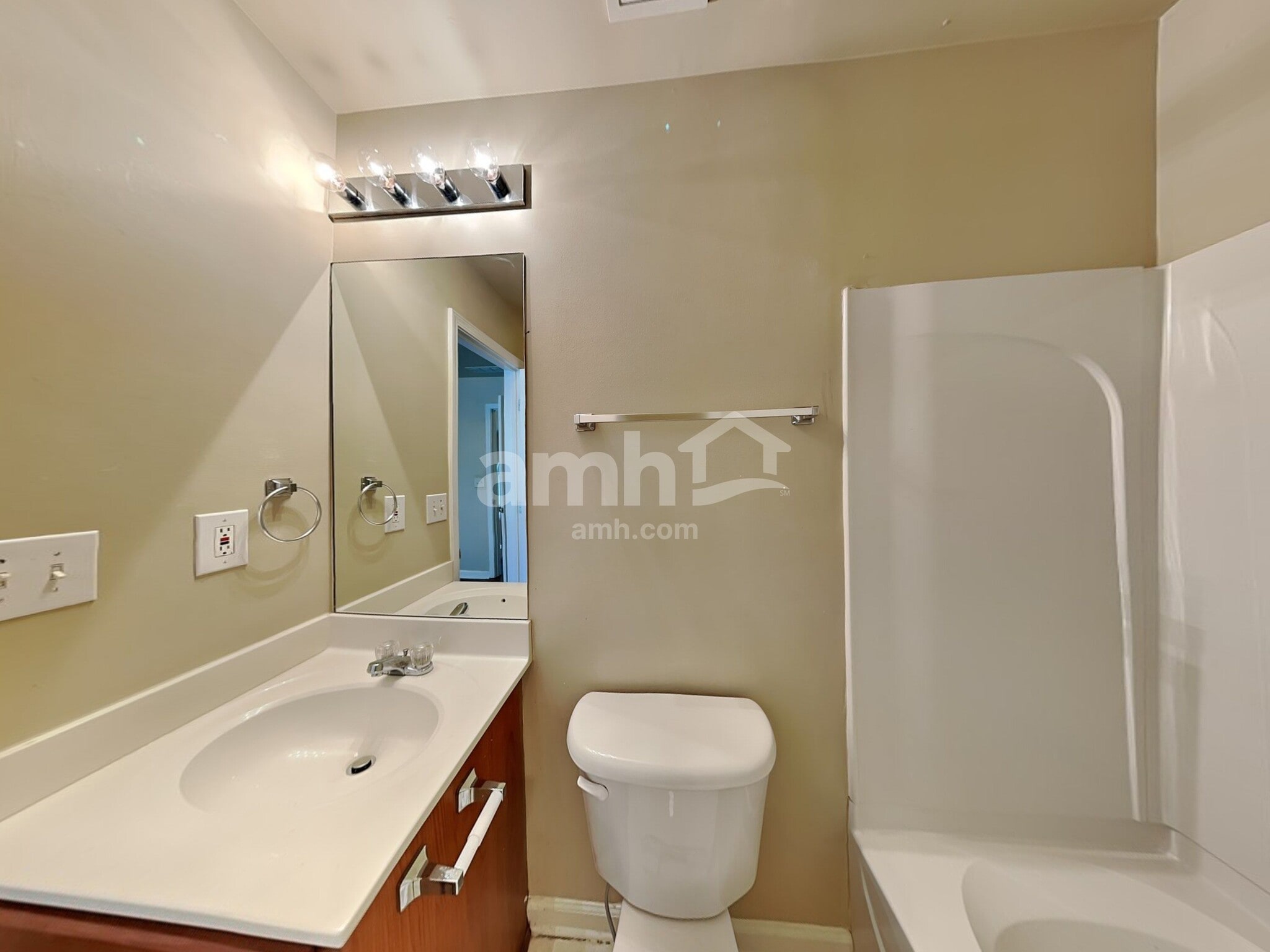 Building Photo - 5609 Grammercy Dr SW