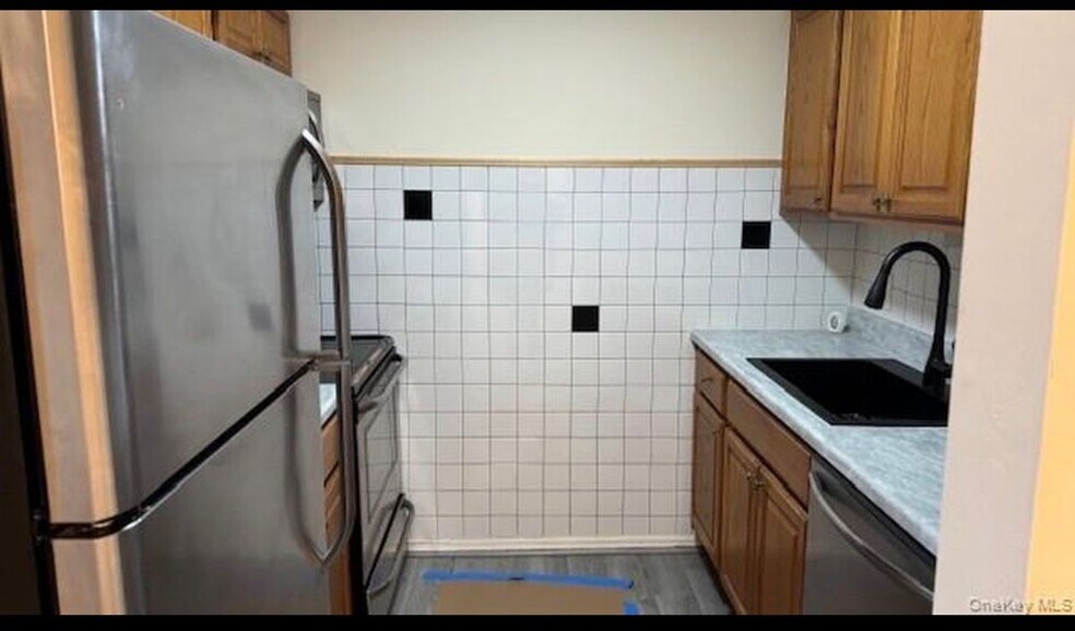 Building Photo - 78 Inwood Rd