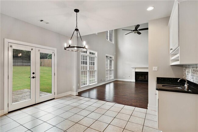 Building Photo - 2065 N Bethany Creek Dr