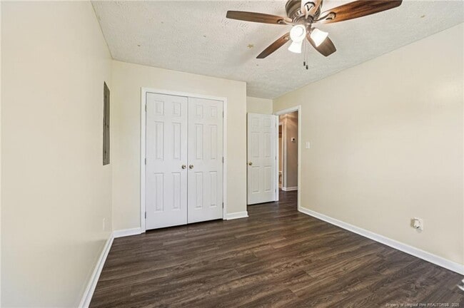 Building Photo - 2932 Chillingworth Dr