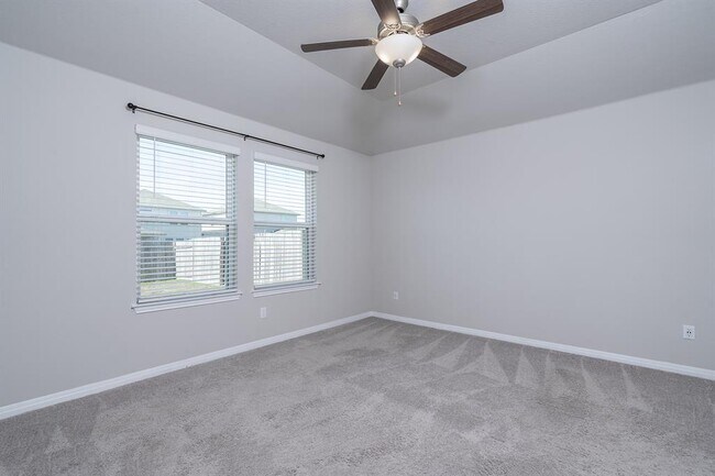 Building Photo - 113 Outlaw Dr