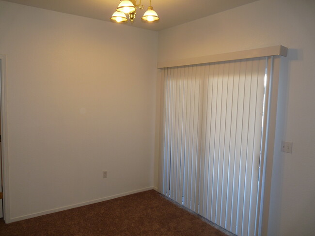 Building Photo - SOUTHWEST 2 BEDROOM, 2 BATH CONDO IN GATED...