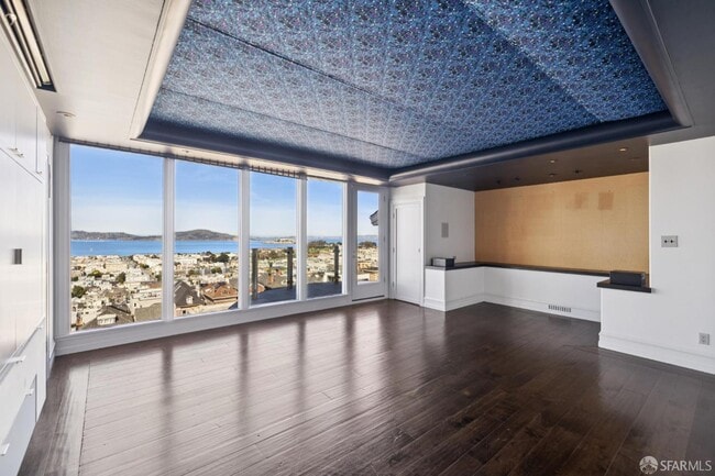 Building Photo - 2336 Broadway