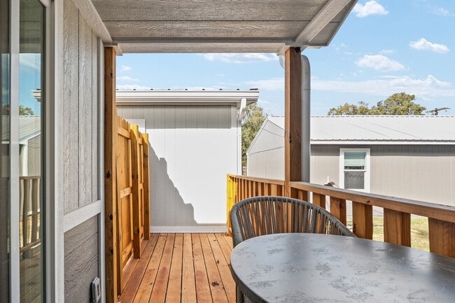 Building Photo - 720 Pritchett Ln