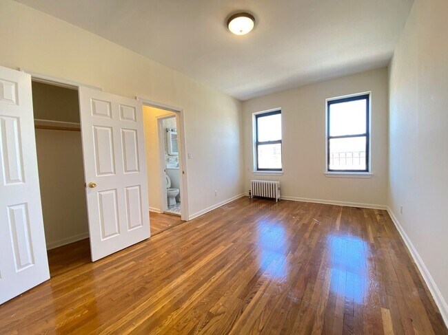 Building Photo - 2235 Cruger Ave