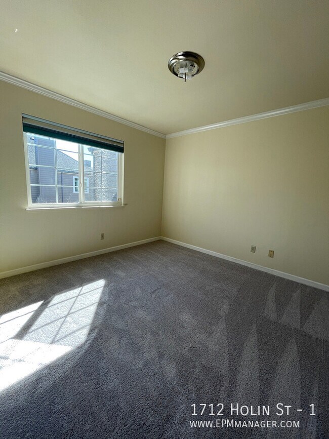 Building Photo - 1712 Holin St