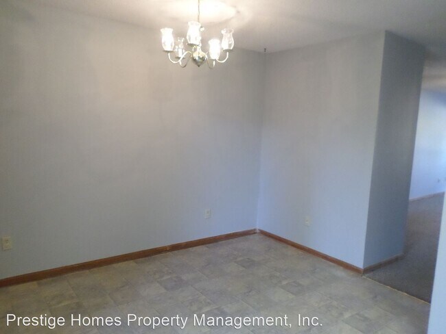 Building Photo - 2 br, 1.5 bath House - 232 Edith Way