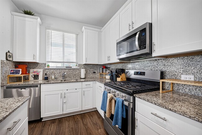 Building Photo - 7031 Hobby Wind Ridge Dr