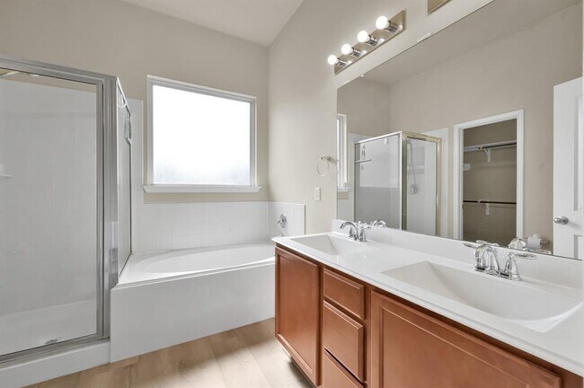 Building Photo - 9442 E Woodmark