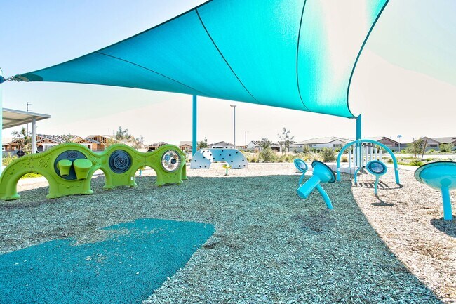 Building Photo - Gorgeous 5 Bedroom Lennar Home built 3 years ago still like new!!!  5 bedrooms in Northern Crossi...