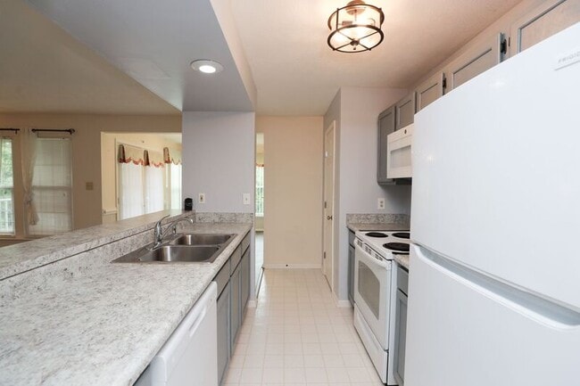 Building Photo - 10213 Wolfe Manor Ct